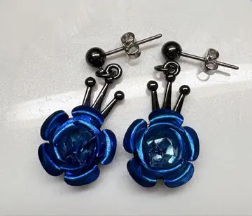 Ado 파랑 장미 귀걸이