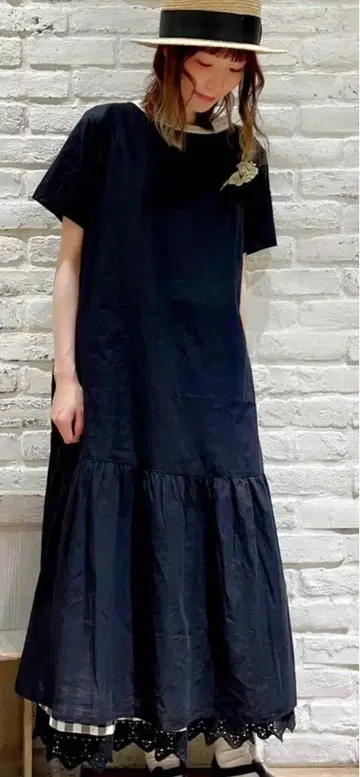 사만사 모스모스 앞뒤 배색 파이핑 원피스 블랙