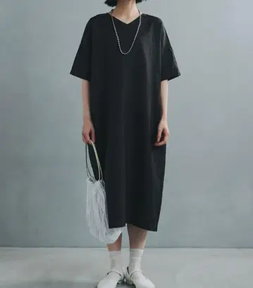 나카가와 마사시치 상점 일본 블랙 V넥 원피스