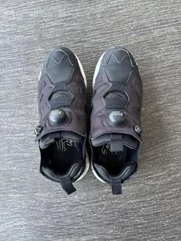 리복 Instapump Fury 블랙 23.5