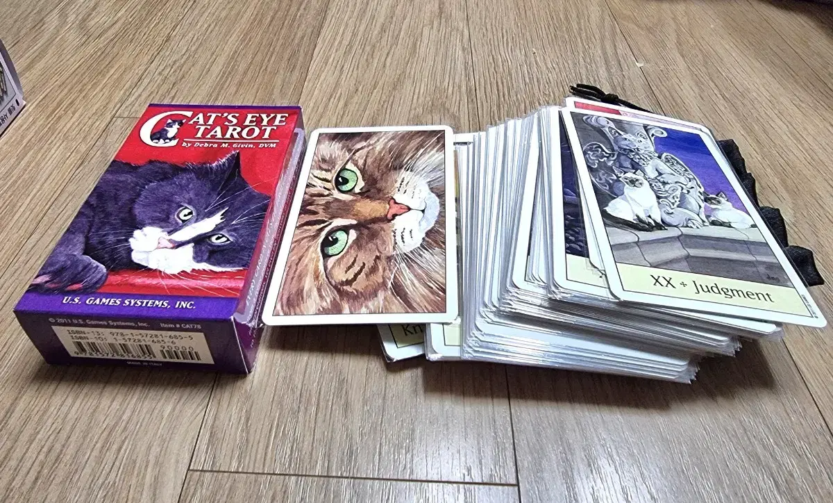 Final Price) Cat's Eye Tarot Card
