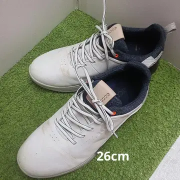 ECCO 화이트 골프화 스파이크리스