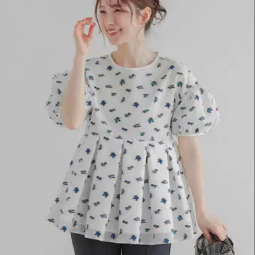 fitmore 시어 자카드 꽃무늬 파이핑 탑스 화이트