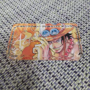 ONEPIECE 컬러풀 아크릴 오브제 컬렉션 에이스