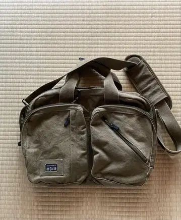 카키 캔버스 숄더백 y2k