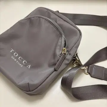 TOCCA 그레이 숄더백