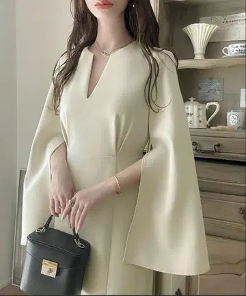 슬릿 슬리브 머메이드 원피스 Meiru