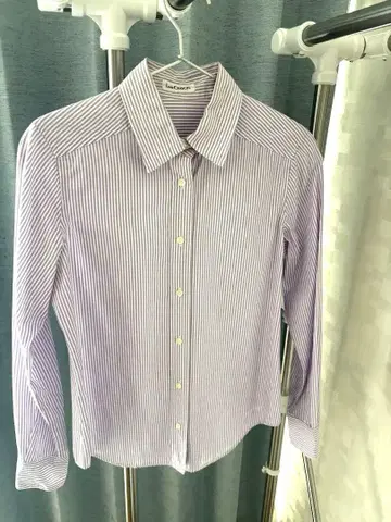 로이스크레용 카라 부착 셔츠
