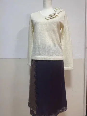 IKUKO 이쿠코 니트 & 스커트