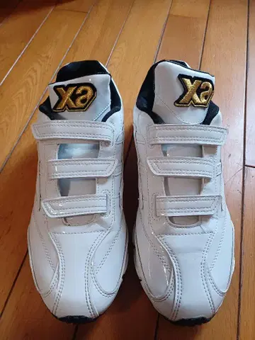 트레이닝화 Xanax 화이트