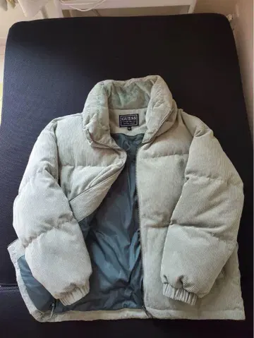 GUESS 코듀로이 다운 자켓 그린