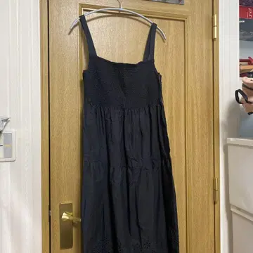블랙 슬리브리스 롱 원피스 ZARA