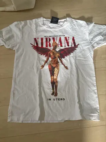 NIRVANA IN UTERO 티셔츠 20주년 기념