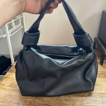LAGUA GEM 블랙 핸드백