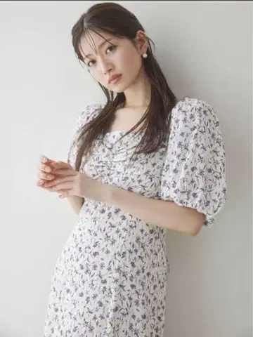 레이온 퍼프 프린트 원피스 스나이델 SNIDEL