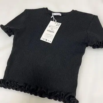 ZARA 새상품 리브 니트 프릴 소매 반팔 니트 M 블랙