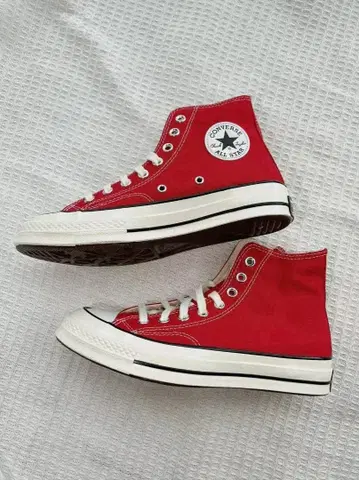 새상품 빨간색 하이컷 Chuck Taylor CT70 27.5cm