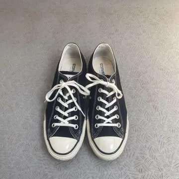 CONVERSE 블랙 로우 컷 스니커즈