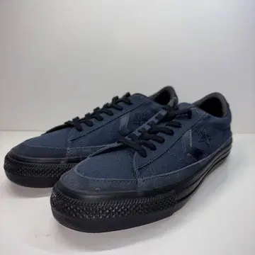 네이비 캔버스 로우 컷 스니커즈