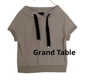 Grand Table 반팔 풀오버 스탠드 카라 후드 스타일 야마다야