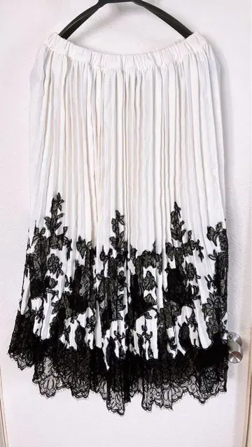 ERMANNO SCERVINO 레이스 플리츠 스커트 40