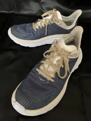 HOKA ONEONE CLIFTON EDGE 호카오네오네 클리프톤 엣지