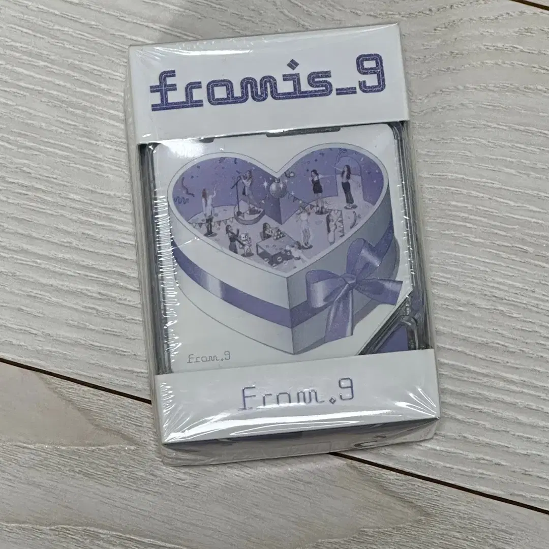 FROMIS_9 | 프로미스나인 Fromis_9 Love Bomb Kino Album on