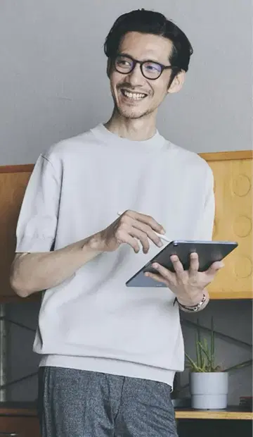 시착만 한 상품 그레이 반팔 셔츠