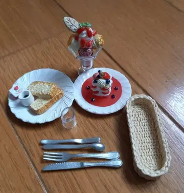 리멘트 모두 함께 패밀리 레스토랑 9 디저트 결품 있습니다.