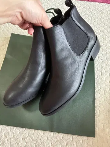 블랙 천연 가죽 사이드 고어 부츠 jujube37