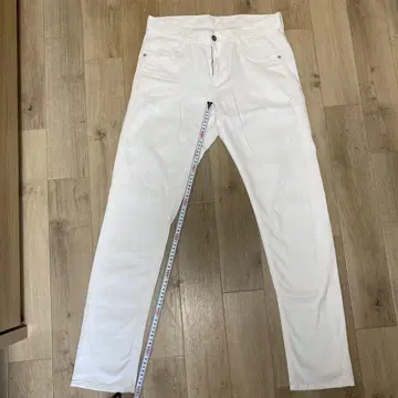 화이트 데님 팬츠 슬림 핏