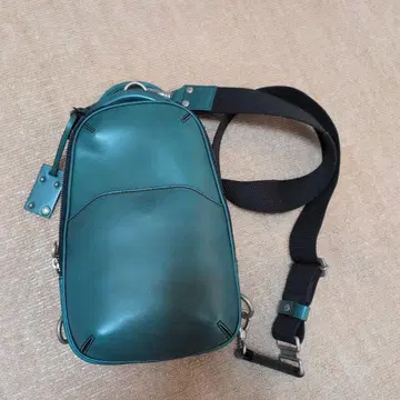 HERGOPOCH 엘고포크 바디백 천연 가죽