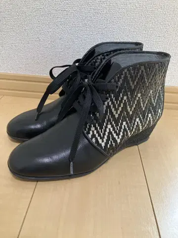 새상품급 ALKA vabeene 아르카 컴포트 숏부츠 블랙