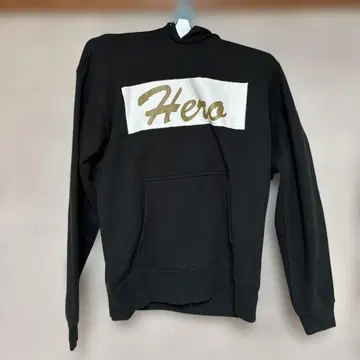 Hero 로고 블랙 후드티 M 사이즈