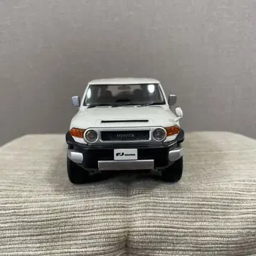 TOYOTA FJ 크루저 컬러 샘플 화이트/흰색 미니카