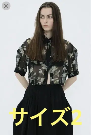 시어 플라워 단추 소매 셔츠 블랙