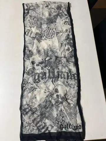 galliano 스컬 프린트 스톨