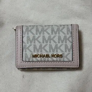 마이클코어스 MICHEAL KORS 3단 폴더형