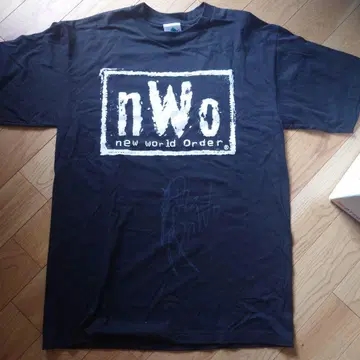 nWo 무토 케이지 사인 포함 티셔츠 블랙
