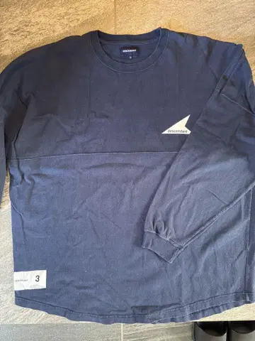 DESCENDANT 네이비 긴팔 티셔츠 사이즈 3