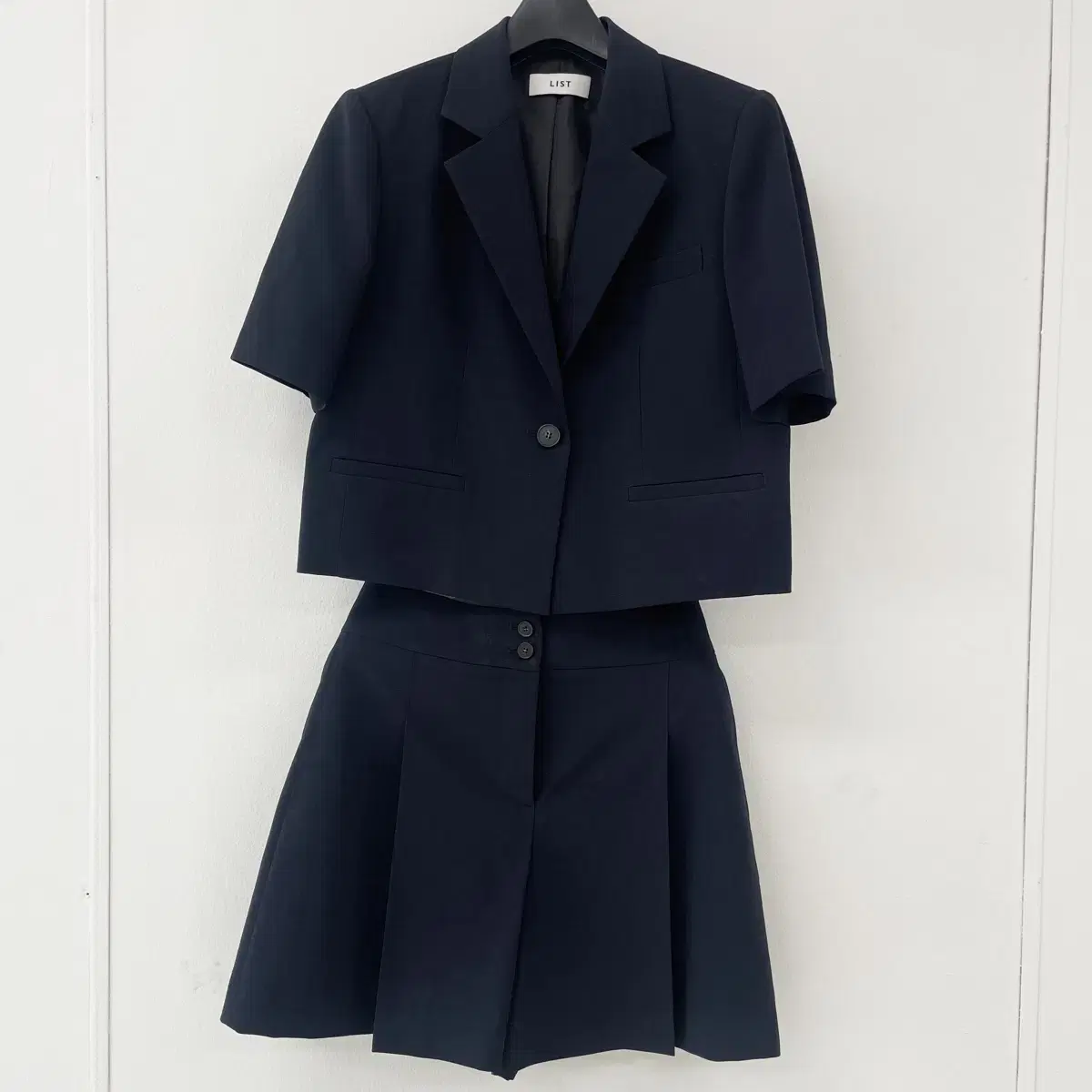 [Like New] LIST Women's Summer Suit 44-55