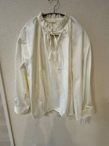 Ballsey 아이보리 긴팔 블라우스 11