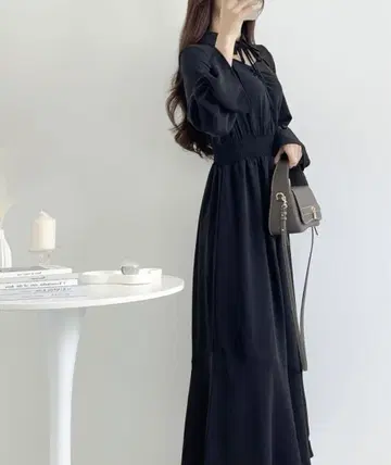 mily bilet 카라 부착 데콜테 머메이드 원피스 (블랙)