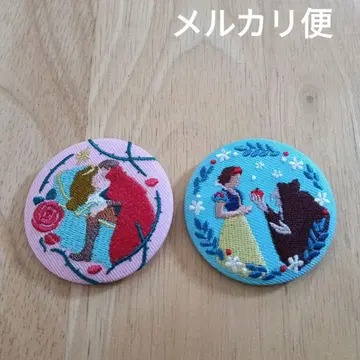 디즈니 자수 캔뱃지 백설공주 잠자는 숲속의 공주 2종 세트