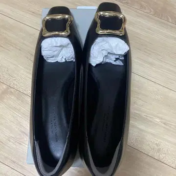 스퀘어 버클 펌프스 그린 라벨 릴랙싱