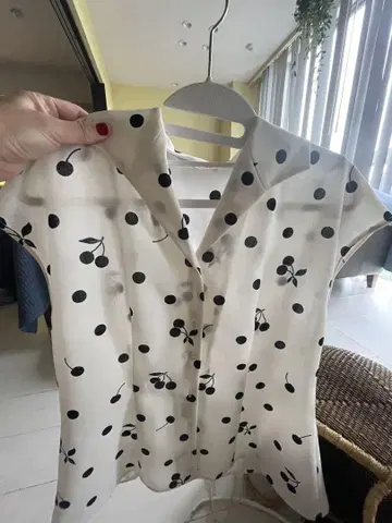 IENA sese 체리 패턴 오픈 카라 블라우스 셔츠