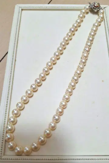 조개 펄 목걸이 꽃 모티브 클로징