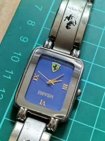 Ferrari 파랑 다이얼 쿼츠 손목시계