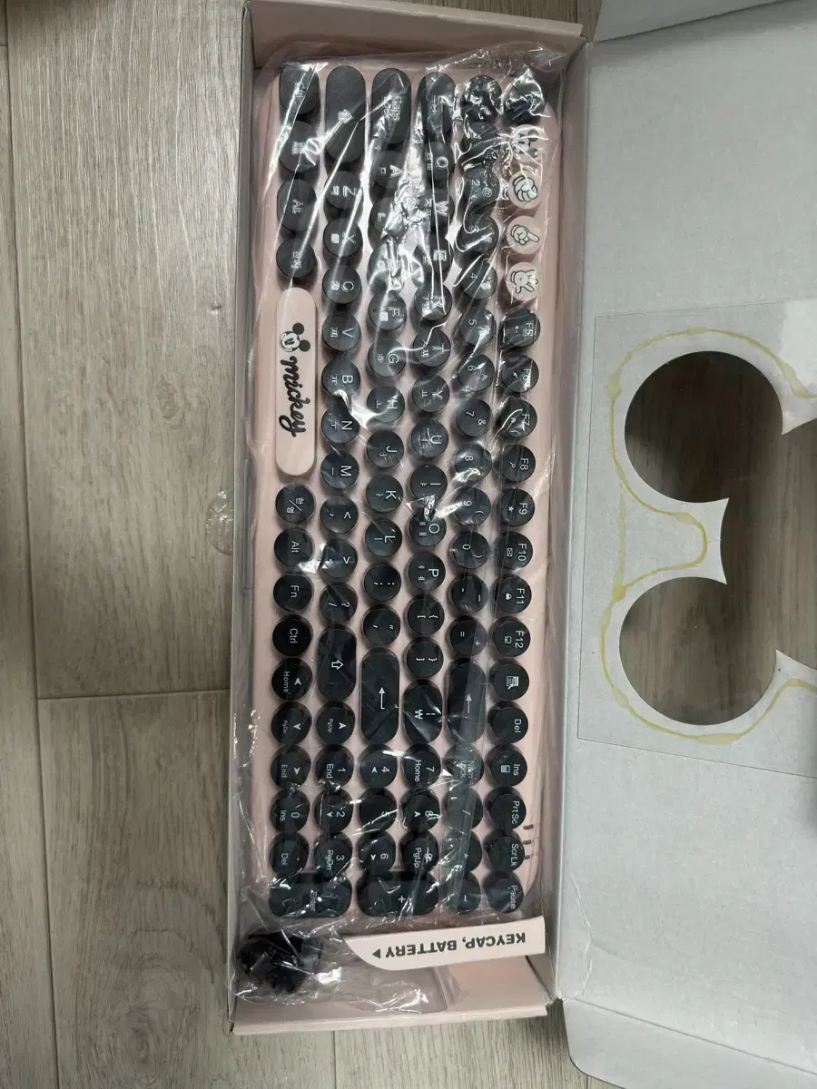 로이체 미키마우스 무선키보드