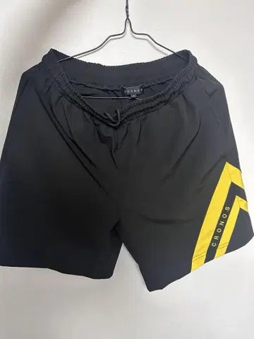 크로노스 노랑 숏팬츠